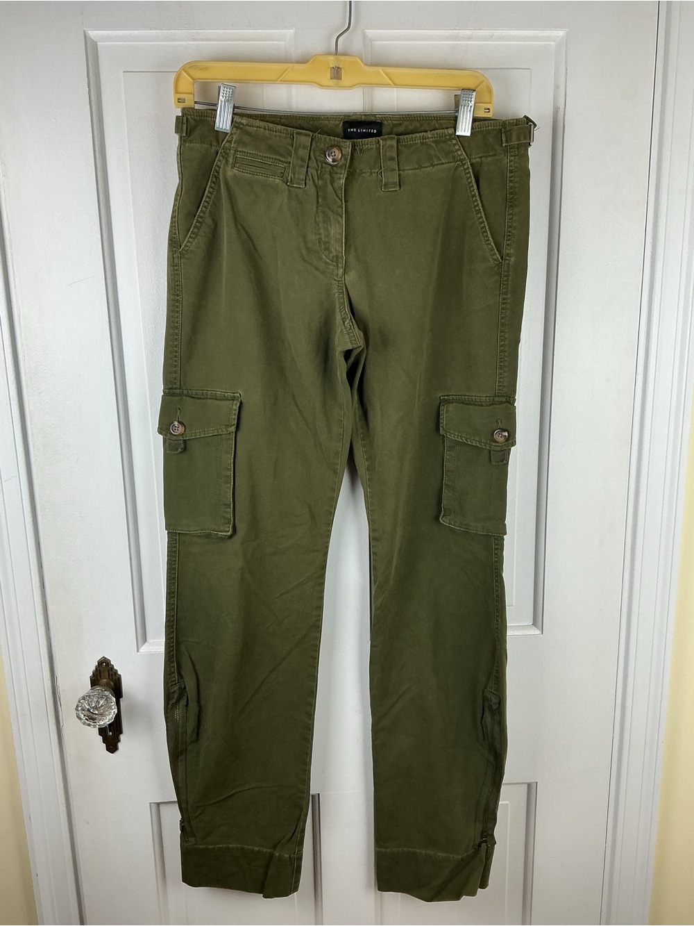 Wide Leg Cargo Pants in Army Green Y2K